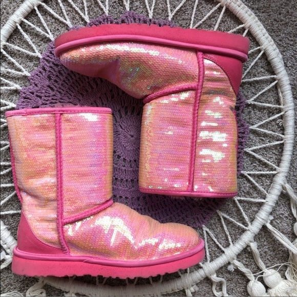 Pink Sequin Sparkly Uggs Size 7 - Picture 1 of 14